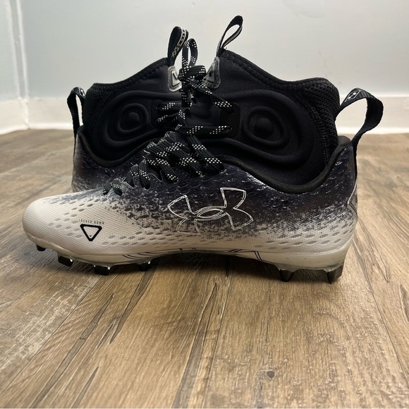 NEW Men\'s UA Spotlight Lux MC 2.0 Football Cleats main image 5
